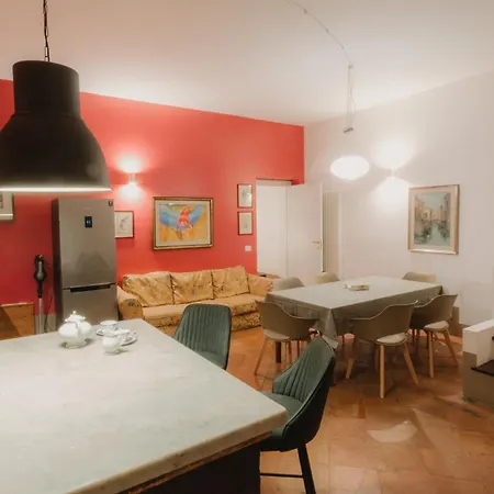 Palazzo Ciolina Nyaraló *